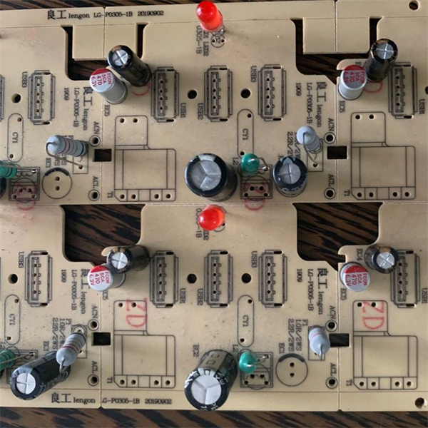 精準插裝，效率倍增 —— 插件機在電飯鍋PCB生產中的應用實踐