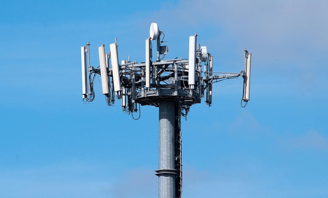 無線通信設備的微型革命：AI插件機在小型化技術中的角色